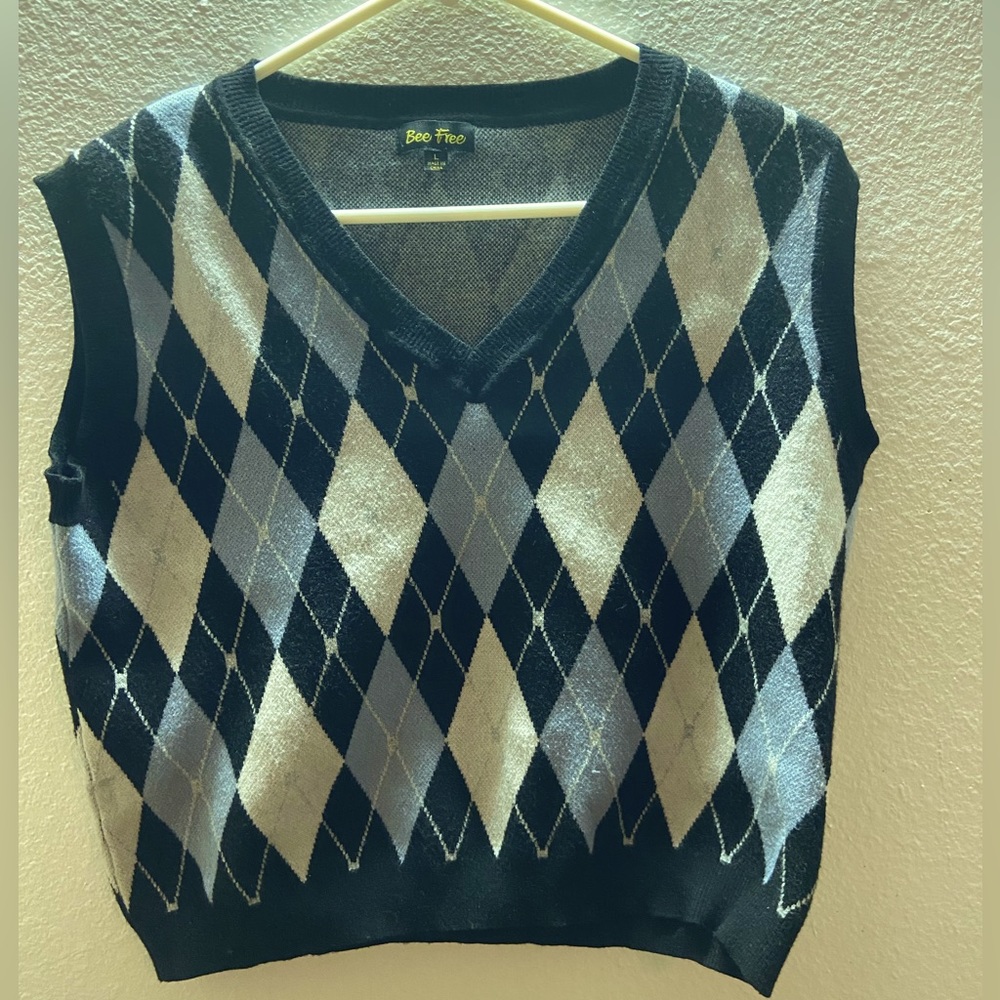 Bee free Cropped Sweater Vest